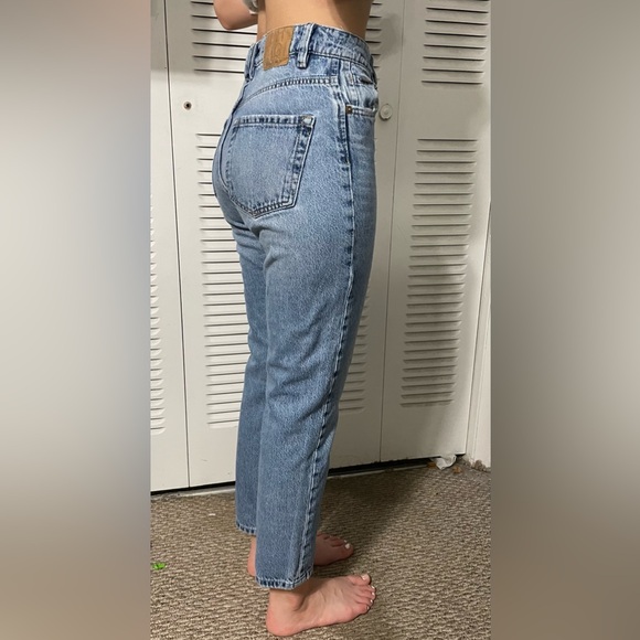 STRADIVARIUS WOMEN'S HIGH WAIST SKY BLUE JEAN, buttons SIZE 02 - Picture 12 of 16